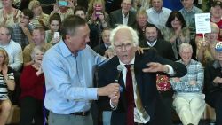 fake bernie sanders john kasich selfie sot_00004230.jpg