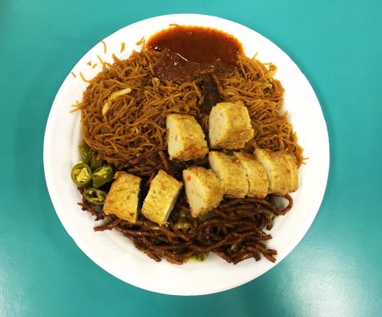 Fried bee hoon (rice vermicelli) and tofu at Singapore Airport's staff canteen in Terminal 1.