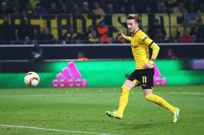 Marco Reus added two more in the second half as Dortmund cruised to a 3-0 victory.