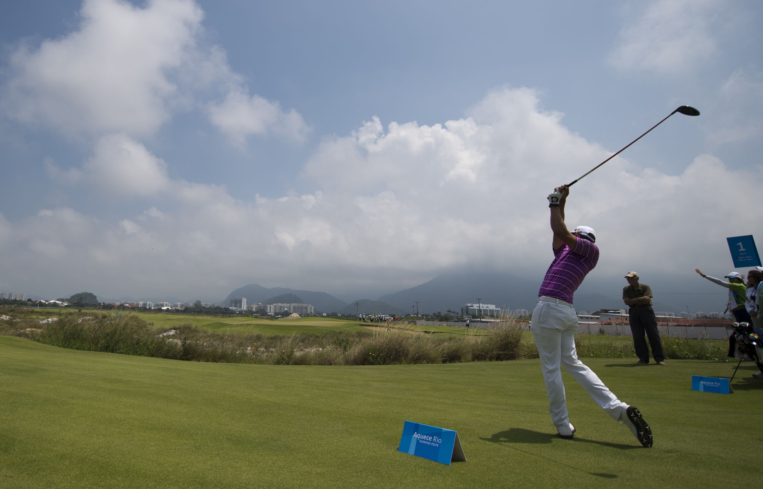 Nine Brazilian players took part in the event in the Barra di Tijuca area of the city, about nine kilometers from the athletes' village. 
