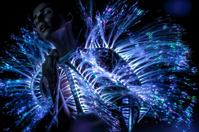 Portuguese designer Olga Noronha embeds LED lights and fiber optics in her textiles. 