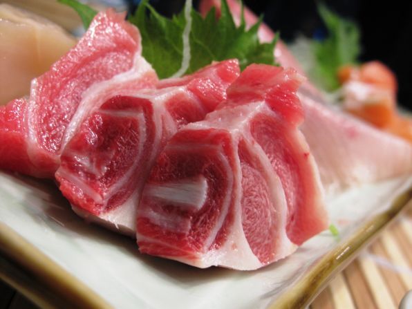 Meii's sashimi is cut "peasant" style -- as in chunky.