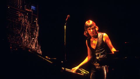 <a href="http://www.cnn.com/2016/03/11/entertainment/keith-emerson-dies-feat/index.html" target="_blank">Keith Emerson</a>, keyboardist for the influential progressive rock group Emerson, Lake & Palmer, died March 10, according to the band's official Facebook page. He was 71.