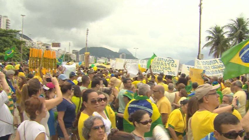brazil protests corruption darlington pkg_00002526.jpg