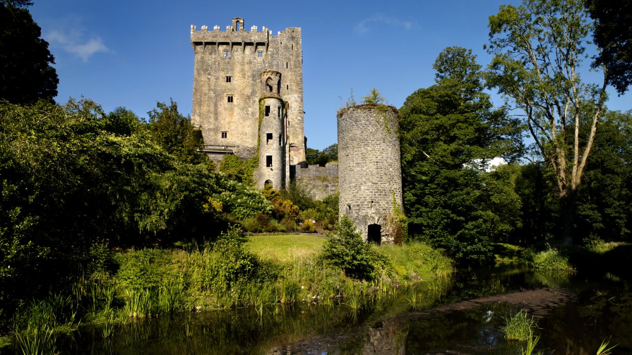 <strong>Blarney Castle (Cork): </strong>Blarney Castle -- and the famous Blarney Stone inside it -- are so pretty it's no wonder people have been coming for centuries to kiss it. 