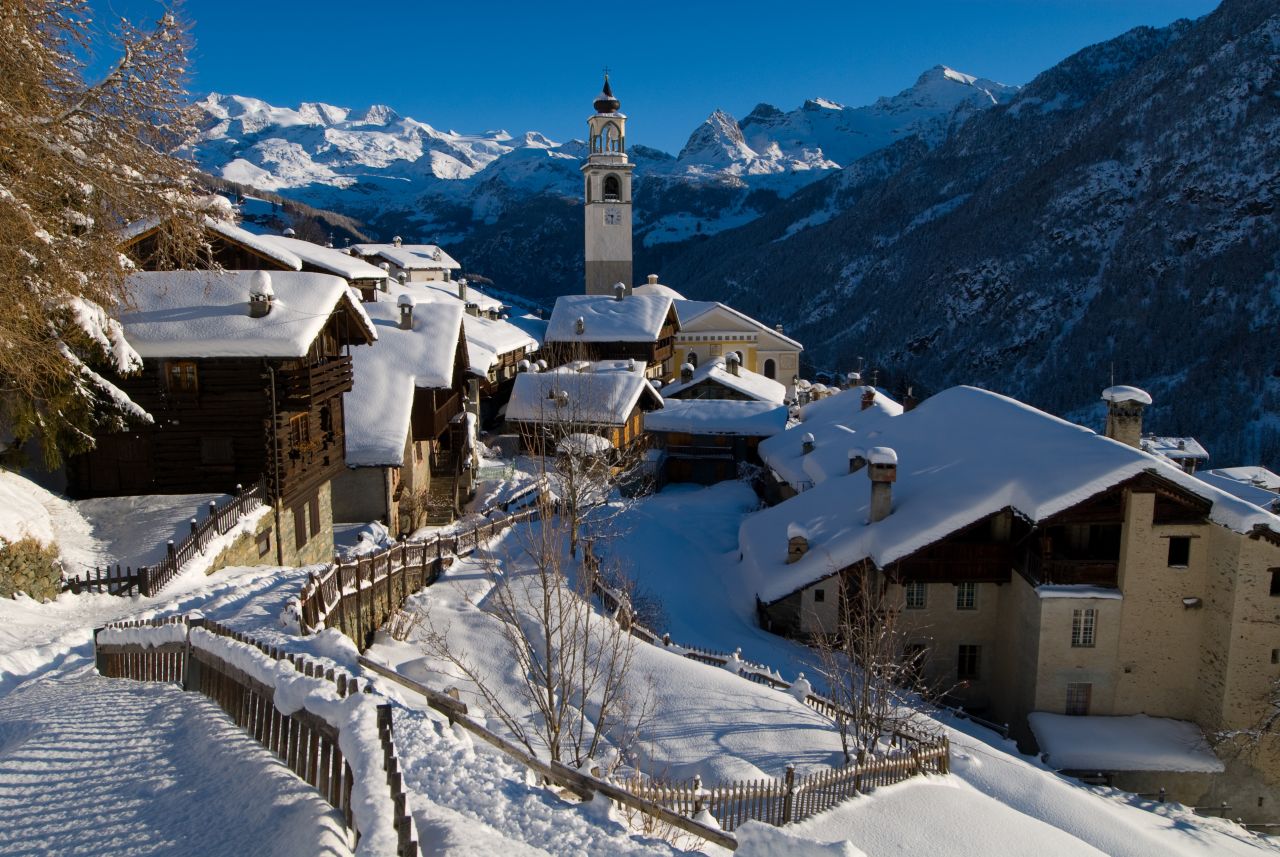 <strong>Champoluc (Italy):</strong> The westernmost valley of the Monterosa ski area -- with 180 kilometers of groomed runs -- Champoluc is only an hour by road from Turin but offers an amiable Italian backwater off the main Aosta Valley.