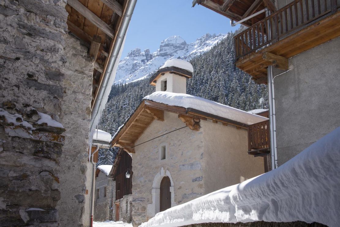 Pralognan la Vanoise is full of Savoyard authenticity. 