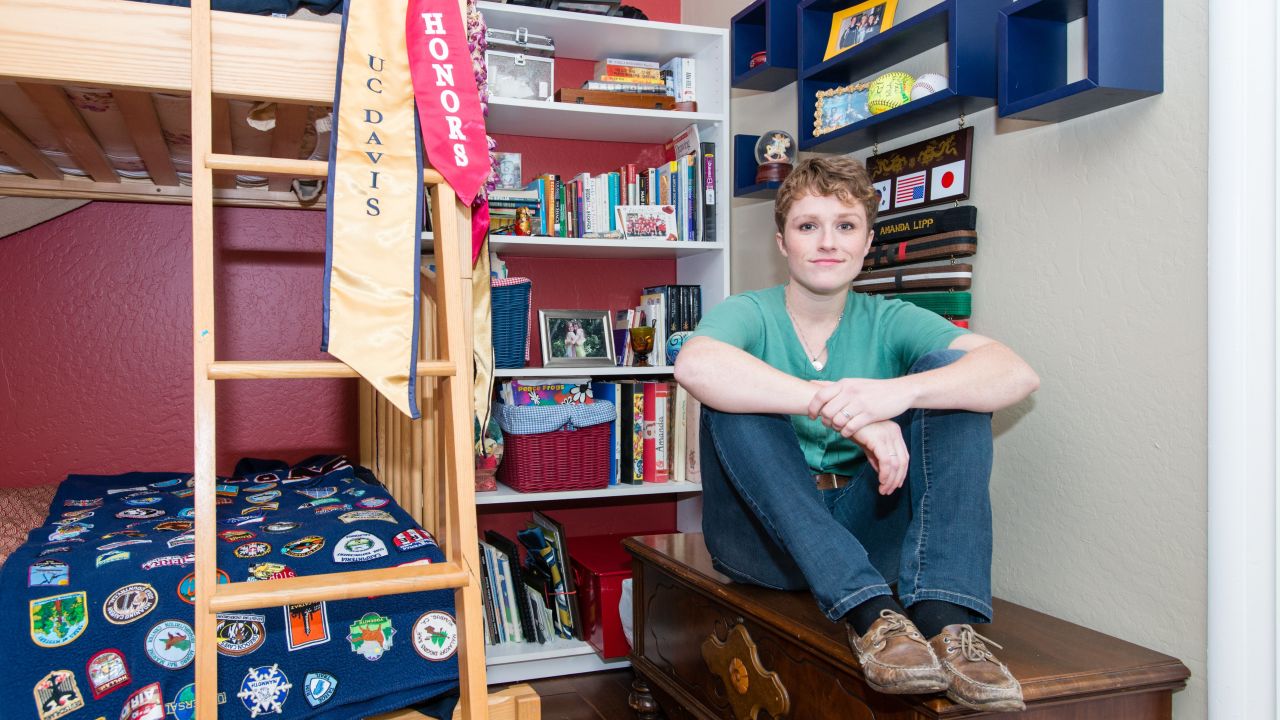 Amanda Lipp in her childhood room in Fair Oaks, California, in December 2015.