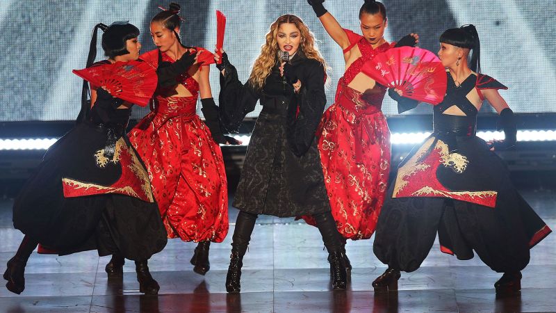 Madonna Exposes Fans Breast Onstage During Concert Cnn