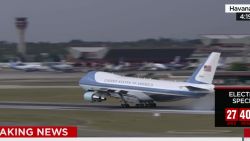President Obama lands in Cuba_00001713.jpg
