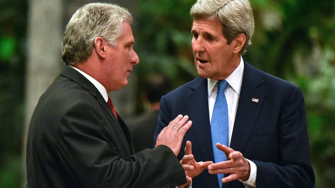 U.S. Secretary of State John Kerry, right, speaks with Cuban First Vice President Miguel Diaz-Canel ahead of the state dinner on March 21.