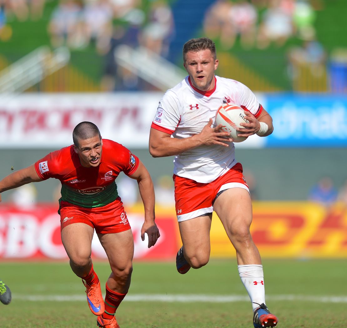 Cejvanovic plays as a prop forward for Canada's sevens team.