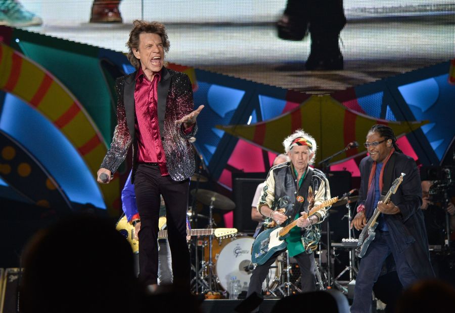 The Rolling Stones became the first major international rock band to play in Cuba. More than 100,000 people attended the concert at the Ciudad Deportiva in Havana.