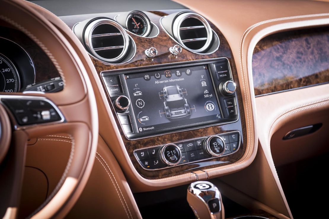 Bentley Bentayga, Southern Spain, November 2015
Photo: James Lipman