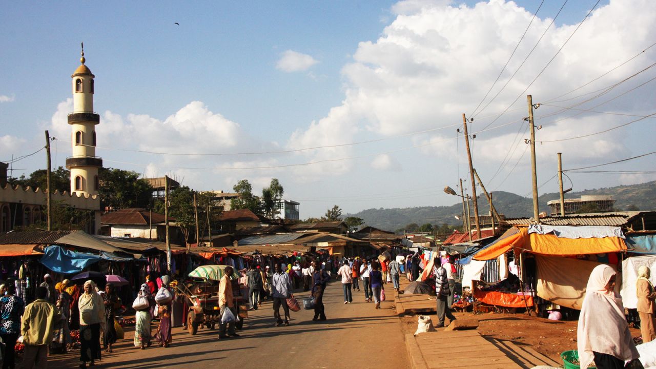 North of Bonga lies the city of Jimma. The administrative capital of the Kaffa region, it has a large Muslim population.