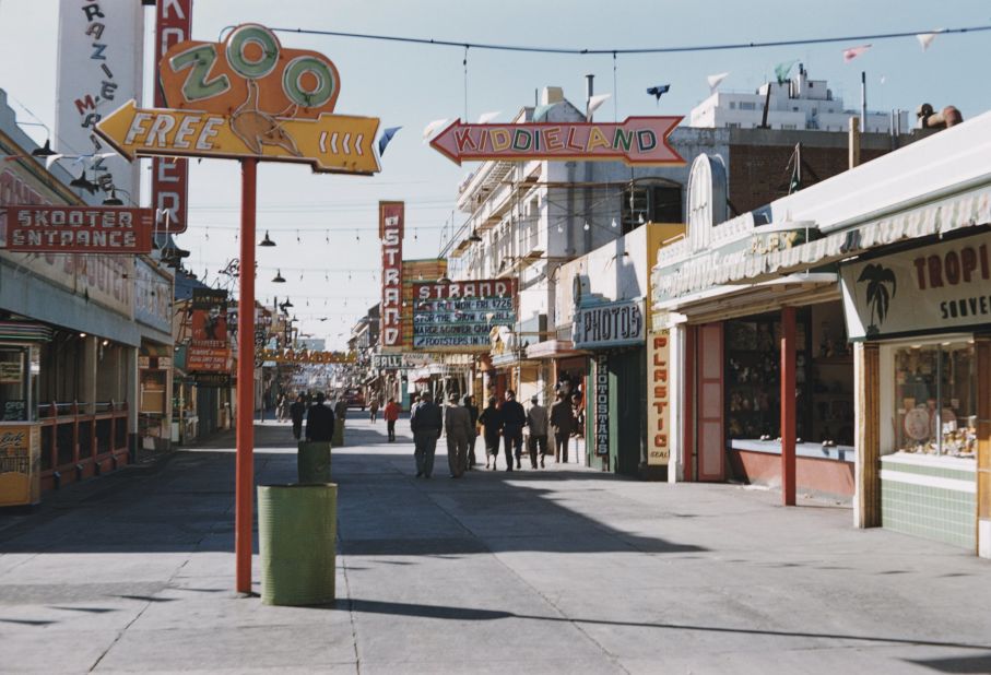 Long Beach originally made its name as a seaside resort in the first half of the 20th Century with "The Pike" promenade a famous stop for Californian tourists. "It's the place to be," says Andretti.