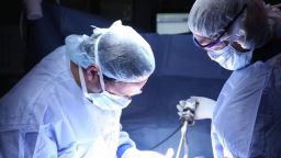 Surgeons perform first HIV organ transplant sot_00001113.jpg