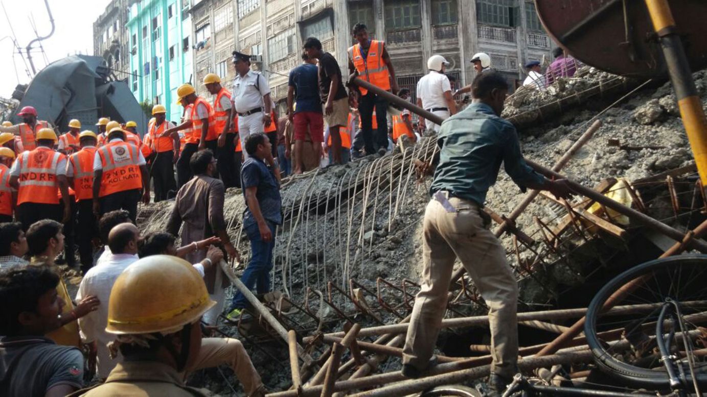 An Overpass Collapses In Kolkata India Cnn 