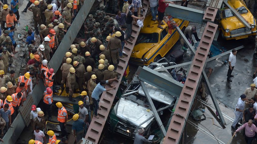 Kolkata Overpass Collapse Kills 24 Rescuers Dig For Survivors Cnn 