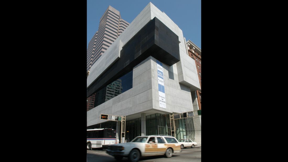 The Rosenthal Center for Contemporary Art, which opened in 2003, was Hadid's first building in America. 