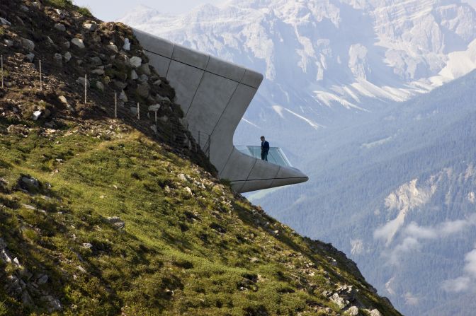 Sitting atop Mount Kronplatz, the mountain museum was a collaboration between Hadid and Reinhold Messner, the first man to complete the ascent of Mount Everest without supplemental oxygen. 