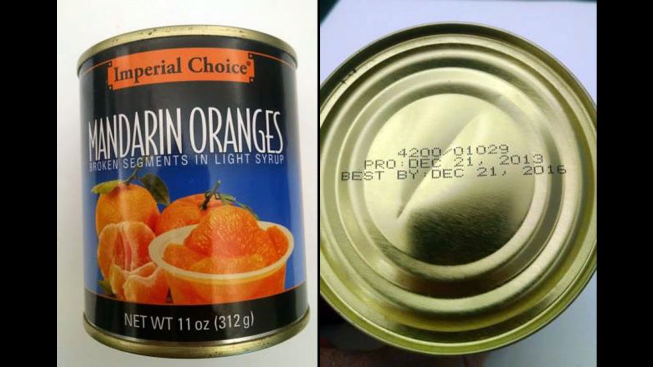 A Pennsylvania food bank <a href="http://www.cnn.com/2016/03/31/health/mandarin-oranges-recall/index.html" target="_blank">is asking consumers to throw away</a> cans of Mandarin oranges distributed from August to January, the U.S. Food and Drug Administration said Thursday, March 31. 