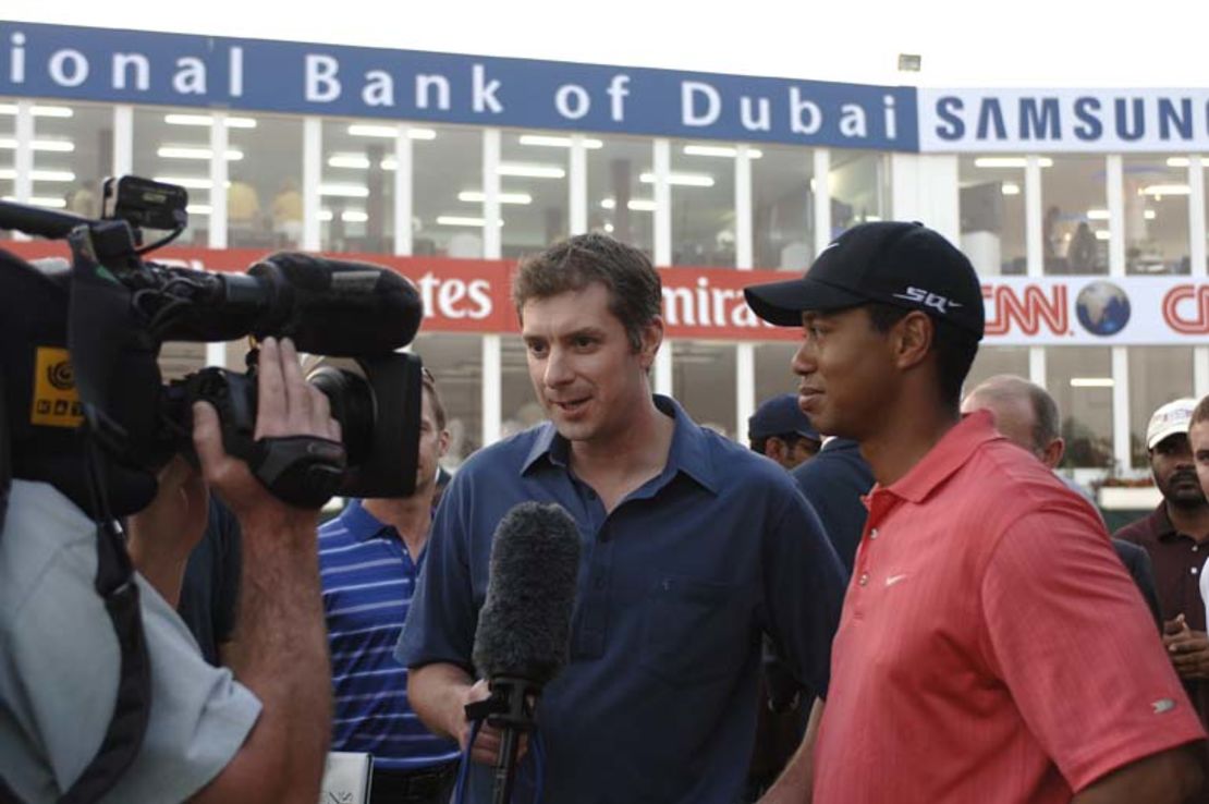 Don Riddell interviews Tiger Woods in Dubai in 2006.