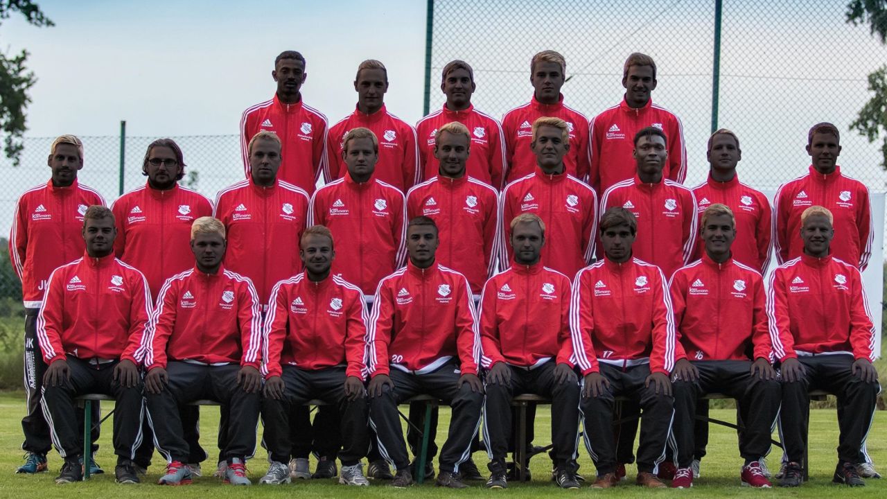 Deinster SV, a German football club, posted a digitally altered team photo making their players appear black after a Sudanese refugee player, Emad Babiker, was attacked. 