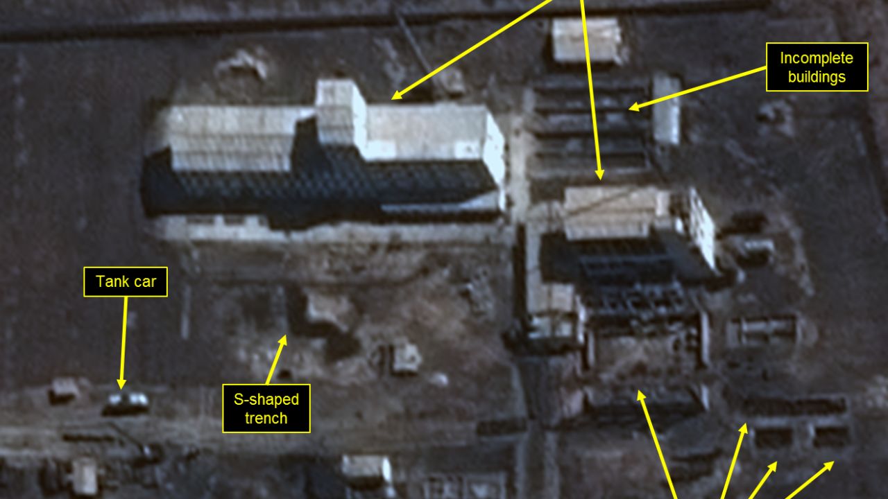 Construction of new facility near the uranium enrichment complex continues.