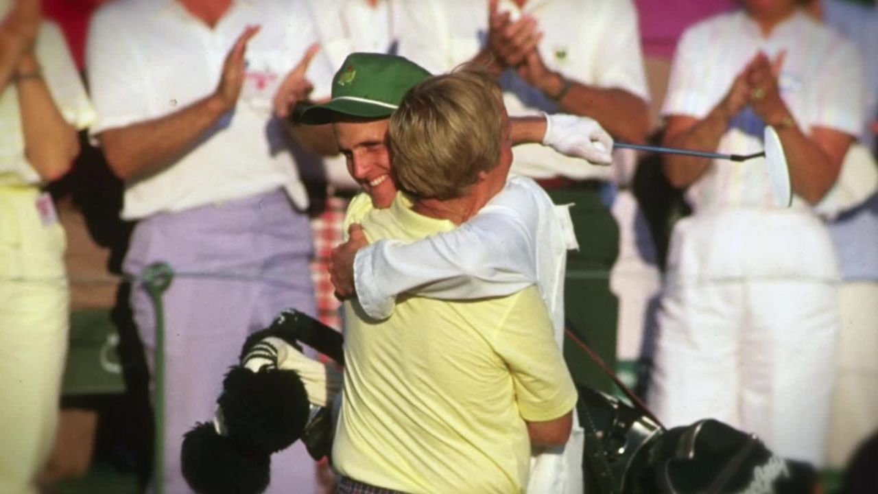 Jack Nicklaus and his son embrace at Augusta in 1986.
