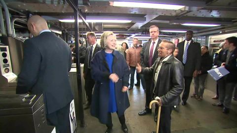 hillary clinton subway_00000000.jpg