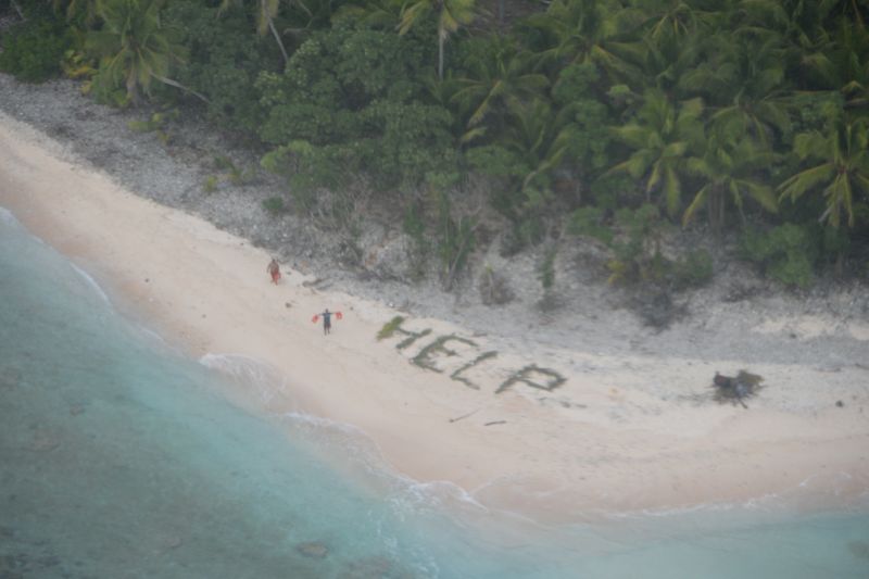 3 Rescued From Remote Island After Using Palm Fronds To Spell ‘help ...