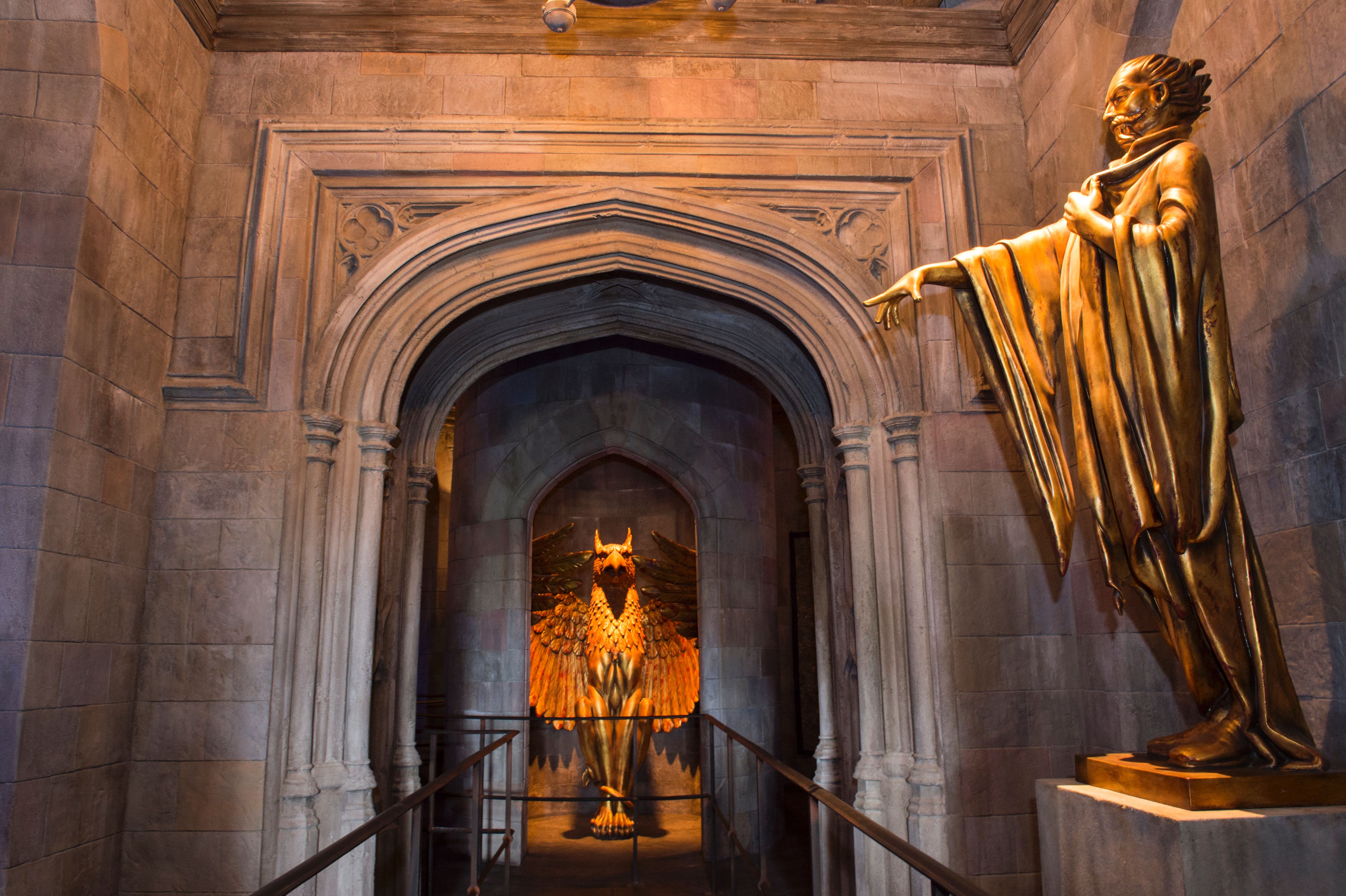 Wizarding World of Harry Potter' opens in Los Angeles