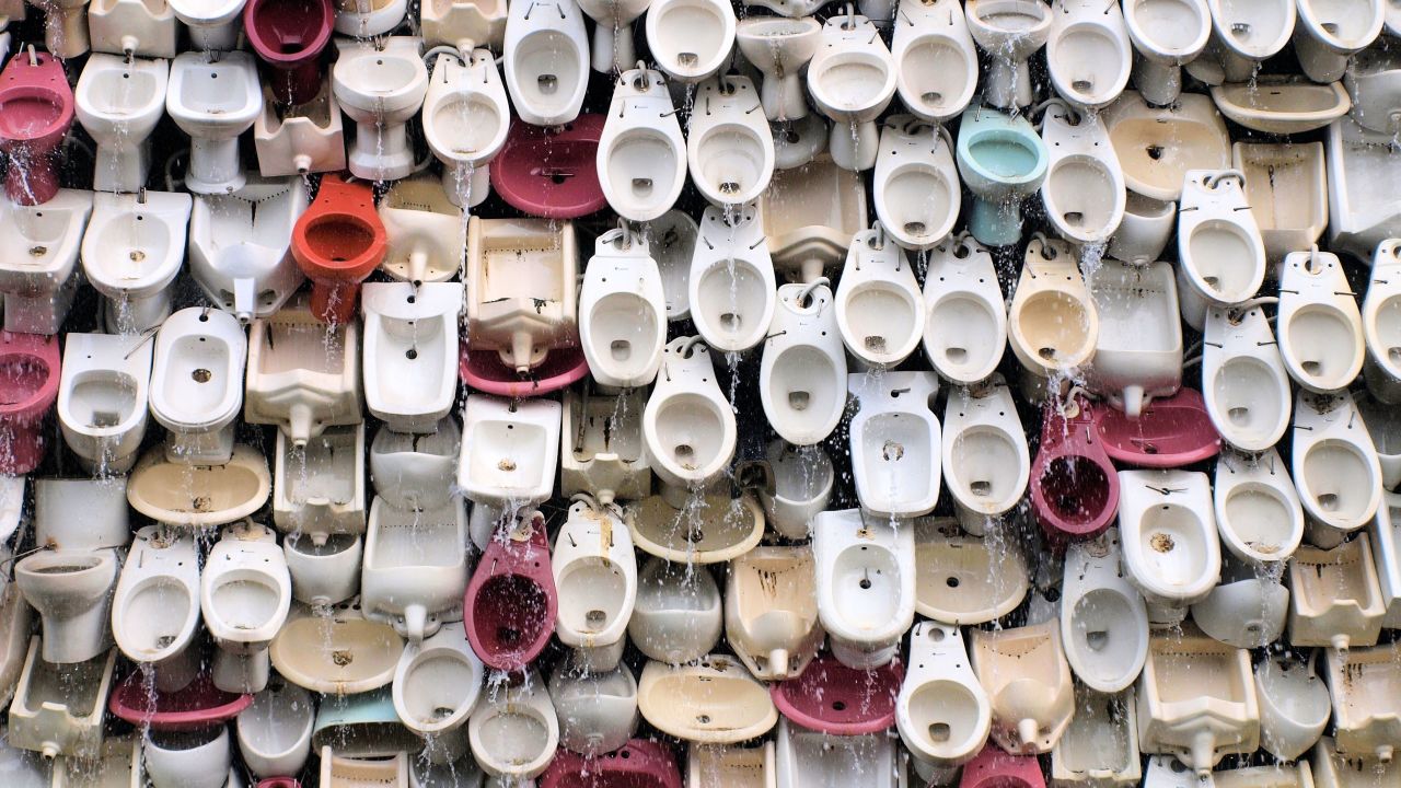 <strong>Fountain of Toilets, Foshan, China: </strong>This flushing fountain made of 10,000 toilets celebrates Foshan's role as the ceramic capital of the world. It's the work of Chinese artist Shu Yong. (Picture credit: <a href="https://500px.com/" target="_blank" target="_blank">500px</a>)