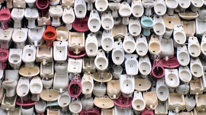 Chinese park goes hi-tech to stop toilet paper thieves | CNN