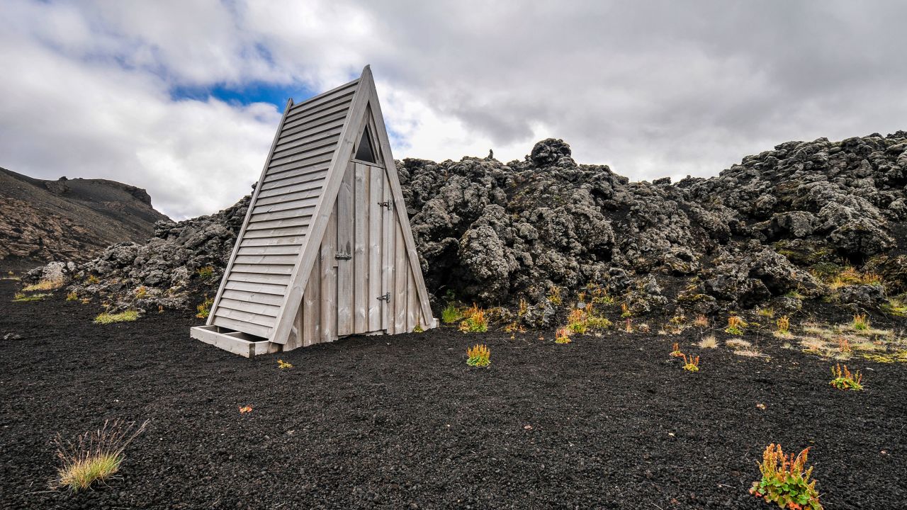 <strong>Fjallabak Nature Reserve, Iceland: </strong>Forget the petrified lava, the real attraction of the Laugahraun hiking trail is this triangular toilet. (Picture credit: <a href="https://500px.com/" target="_blank" target="_blank">500px</a>)