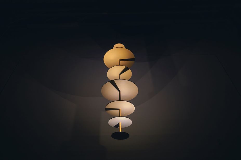 Made of a series of anodized aluminum disks, <a href="http://www.maartendeceulaer.com/" target="_blank" target="_blank">Maarten De Ceulaer's </a> Sundial Chandelier's are aligned along a central rod. The rod's shadow is set to project in different directions, as if illuminated by different  suns, arranged in a spiral pattern as your eye travels down the disks.  