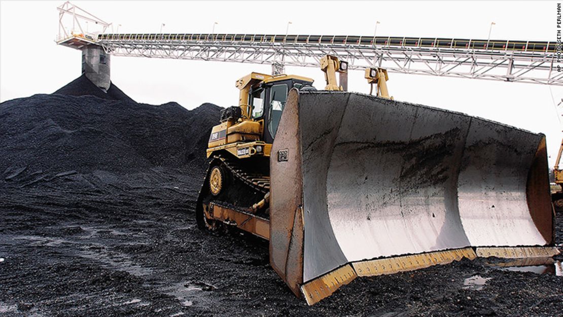 Coal power contributes to pollution deaths and costly climate change.