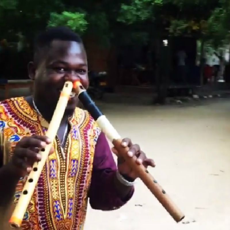 A nose store flute