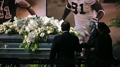 Ex Saints Player Will Smith Shot Dead At Crash Scene Cnn
