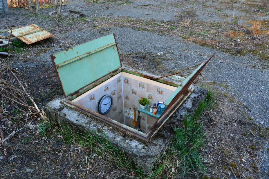 This particular installation converts manholes into tiny rooms, spotlighting the living standards of people in certain countries around the world. 