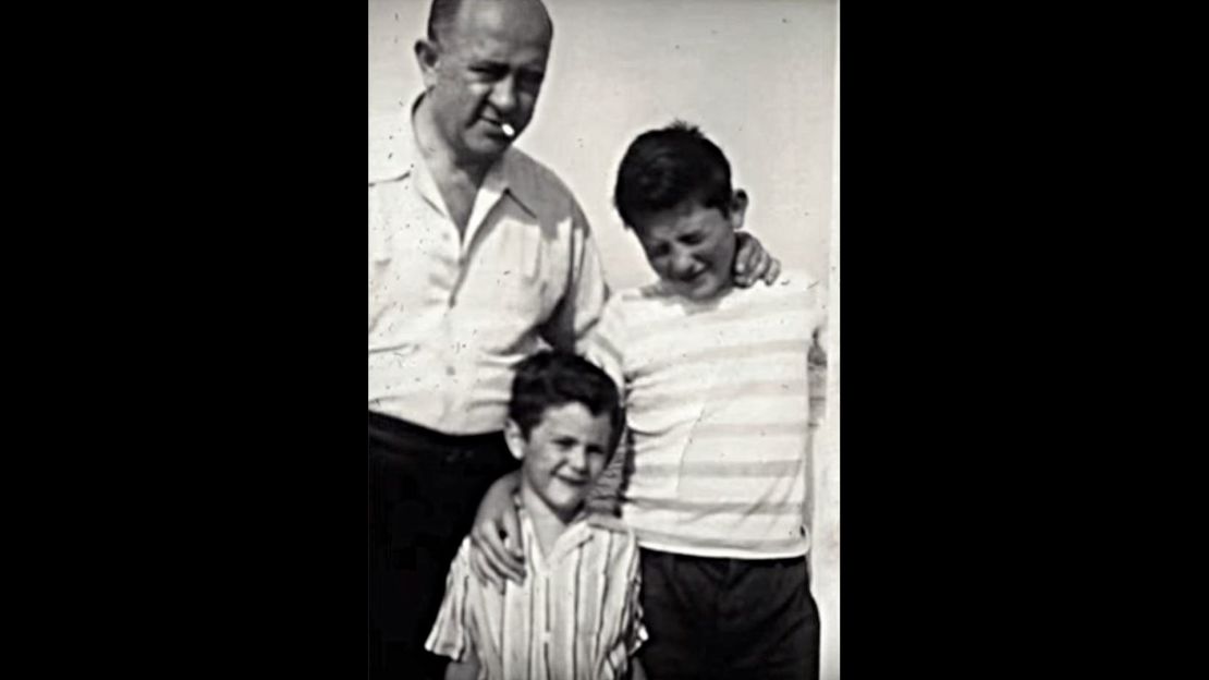 02 sanders childhood