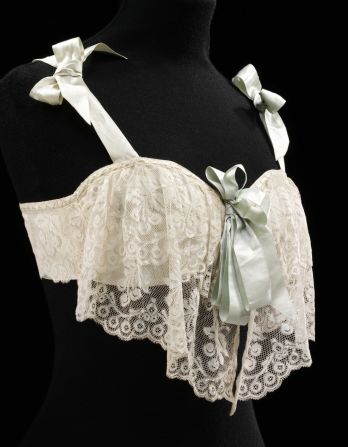 Bust bodice of satin and machine lace, ca. 1905