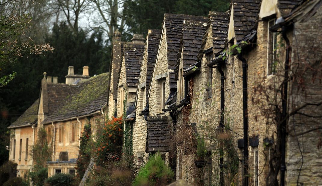 Considered one of the prettiest villages in England, <a href="https://sites.google.com/site/castlecombewiltshire/" target="_blank" target="_blank">Castle Combe<em> </em></a> welcomed a spark of interest from tourists after it was used as a filming location for Steven Spielberg's "War Horse" in 2011.