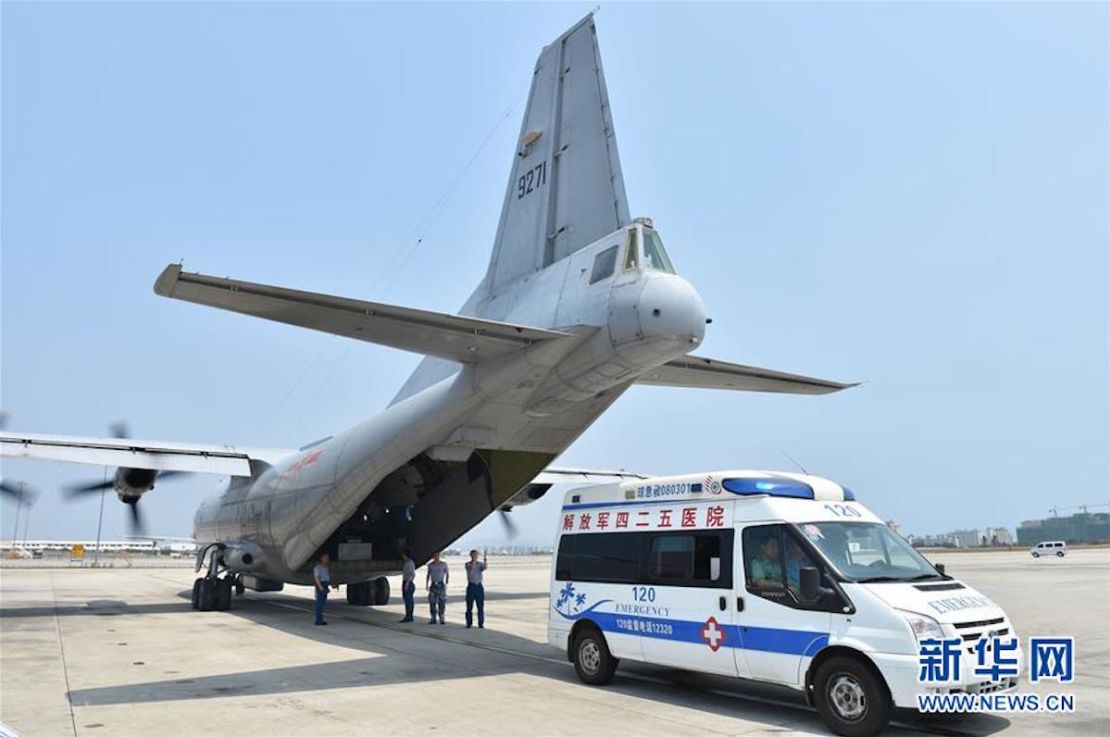 Chinese military aircraft transported the three sick civilian workers.