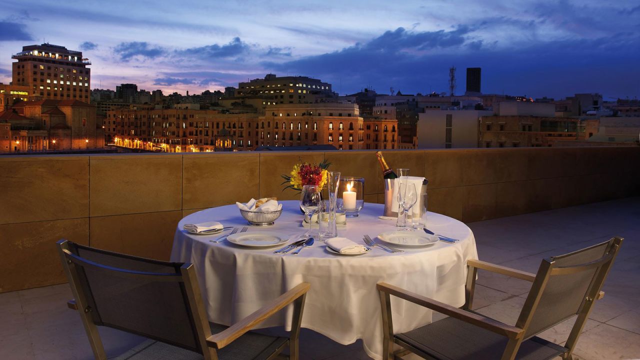 Rooftop restaurant: Le Gray, Beirut.