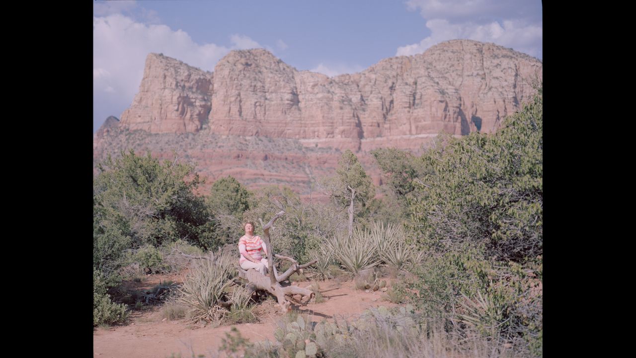 Melinda Leslie is the director of "UFO Sighting Tours" in Sedona, Arizona. Several times a week, she arranges field trips in the red mountains outside of Sedona.