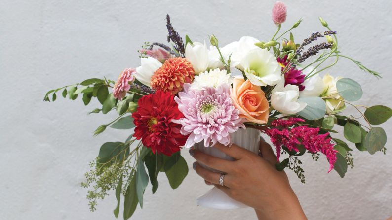 In a few easy steps, florist Allison Song describes how you can make your own floral arrangement for Mother's Day.
