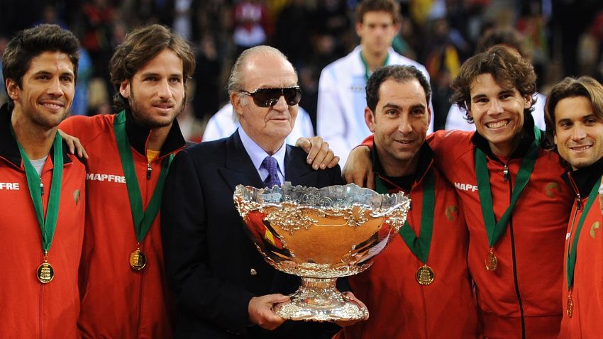 SEVILLE, SPAIN - DECEMBER 04: (L-R) Marcel Granollers, Fernando Verdasco, Feliciano Lopez, King Juan Carlos of Spain, team captain Albert Costa, Rafael Nadal and David Ferrer pose with the Davis Cup trophy during the third and last day of the final Davis Cup match between Spain and Argentina on December 4, 2011 in Seville, Spain.  (Photo by Jasper Juinen/Getty Images)