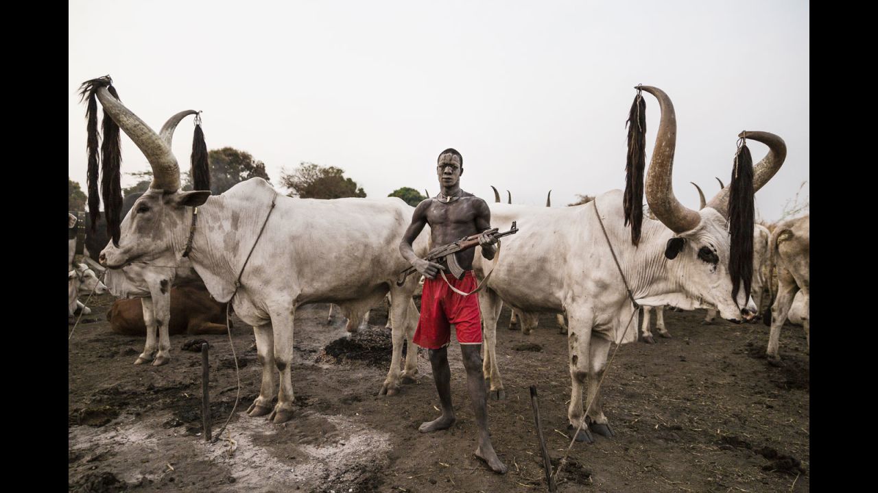 Caw And Girl Xxx Video - The Mundari: The tribe dying for their cows | CNN